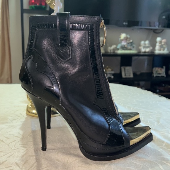 Givenchy Open toe Front zip Heeled Booties - Picture 3 of 12